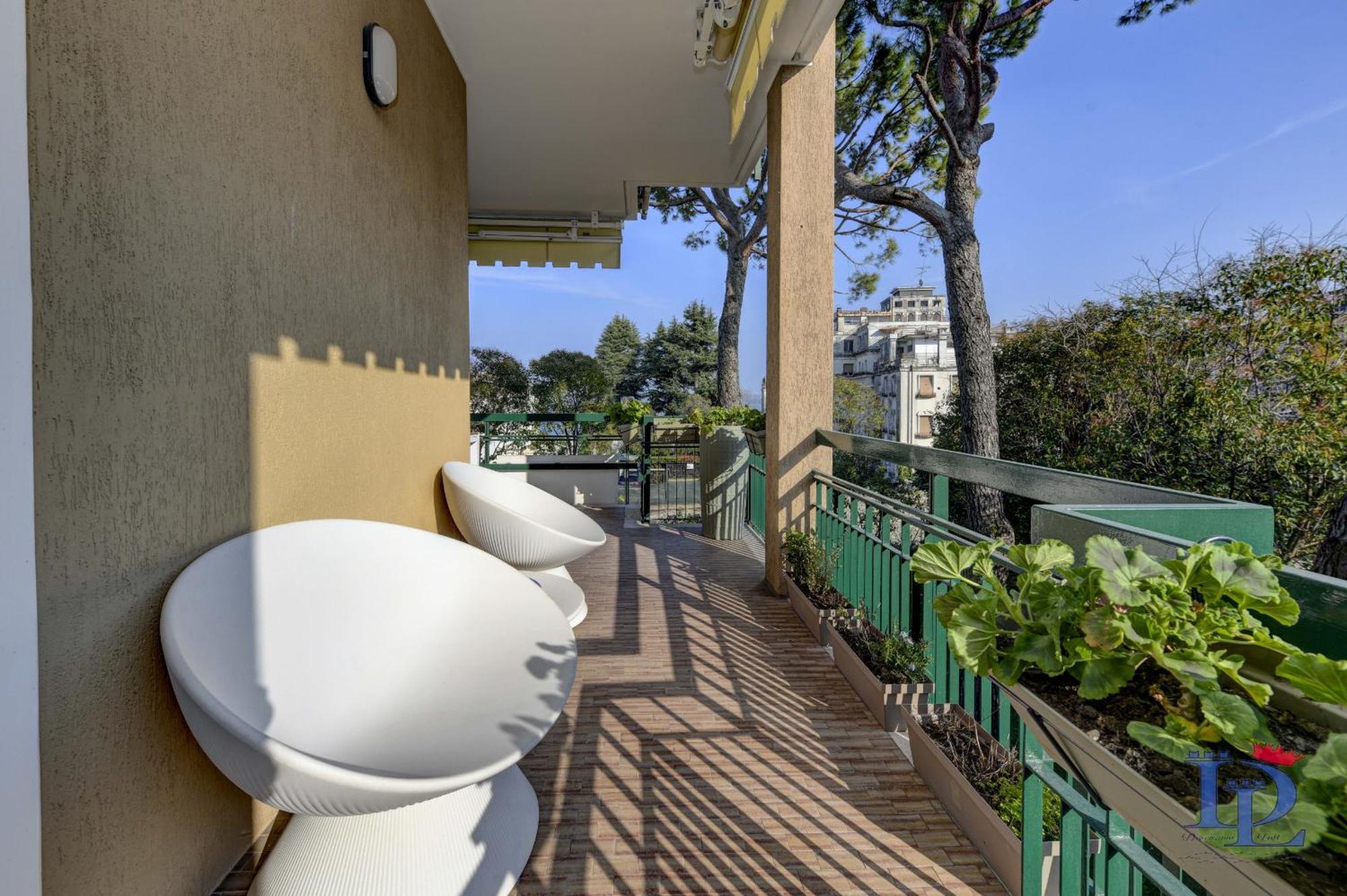 Desenzanoloft Official Partner Marriott Homes & Villas - Imperium Desenzano del Garda Esterno foto